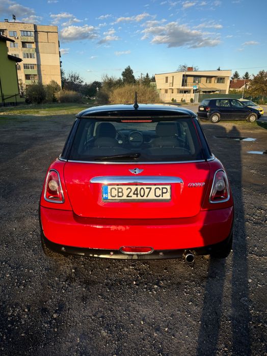 Автомобил Mini Cooper