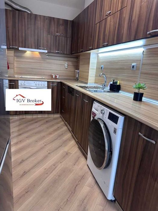 Дава се под наем Двустаен апартамент в София, Карпузица - 74 кв.м за 598.23 € - Снимка #1