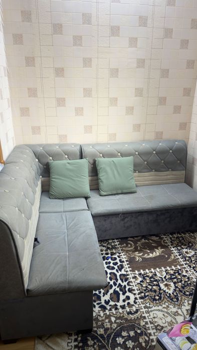 Продаю кухонный уголок