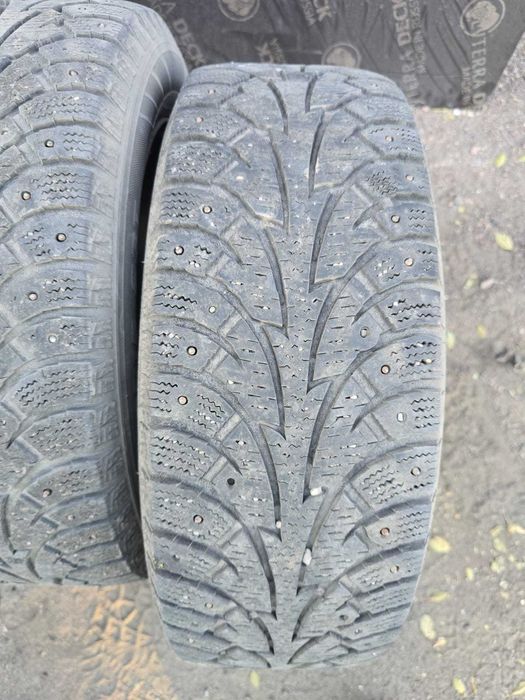 Продам резину с дисками 195/60R15 шипы