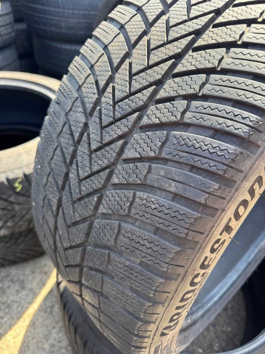 Anvelope Bridgestone 245/40 R18 Iarna M+S