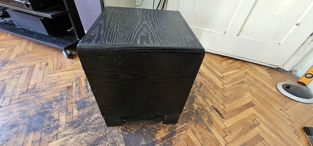 Yamaha YST-SW320 - Subwoofer - Watt - 10" - Black Ash