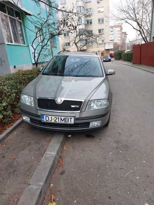Vând Skoda Octavia