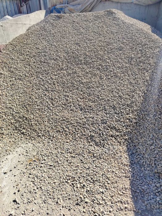 Пясък, чакъл, цимент, чернозем