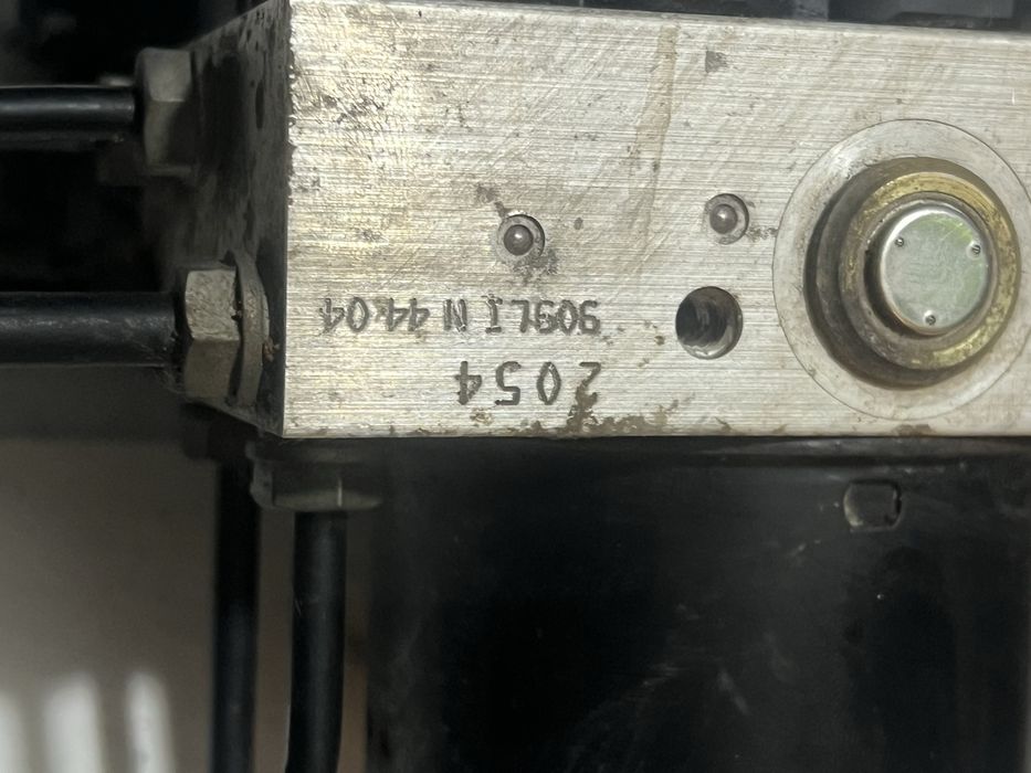 Pompa ABS  VW Golf 5/Skoda Octavia 2 /VW Touran /Audi A3 /VW Caddy