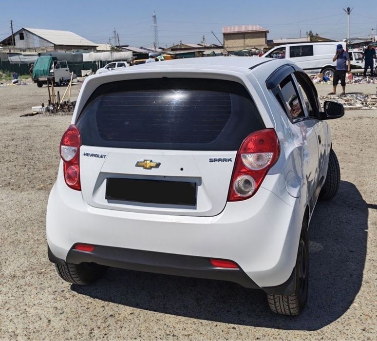Chevrolet spark 2013