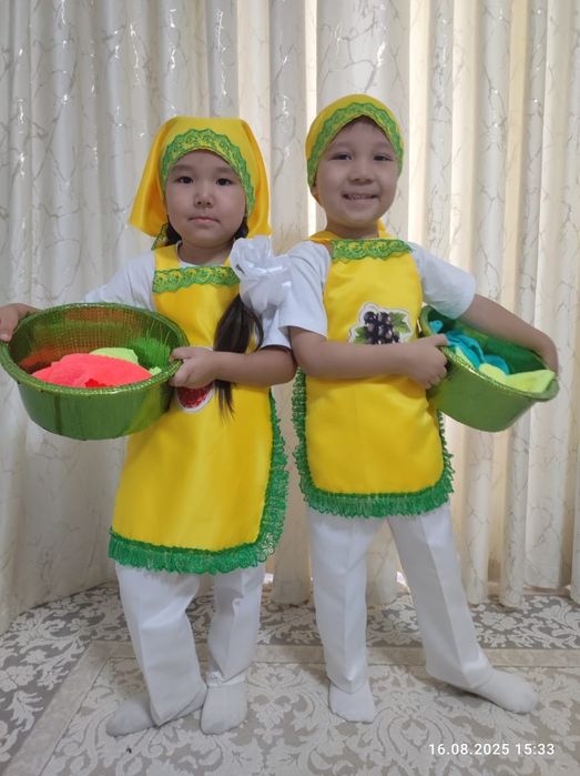 Продам детские костюмы