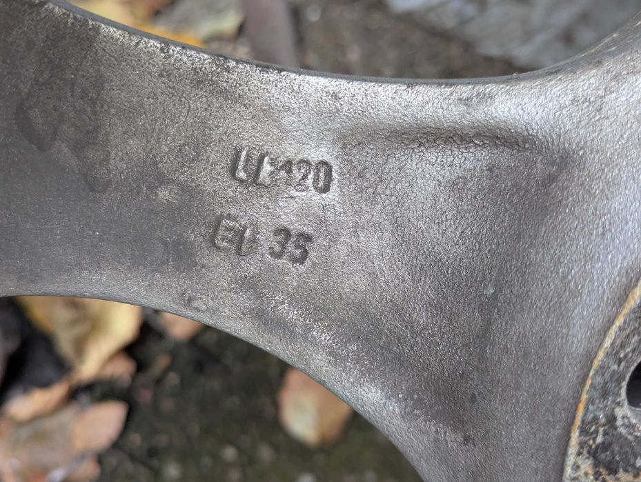 Borbet T, 17" 8J cu 9 1/2 J ET35 5x120