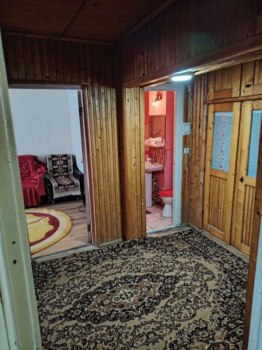 Inchiriez apartament cu 2 camere