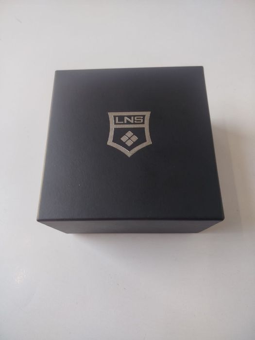 Shvetski qo'l mexanik soat