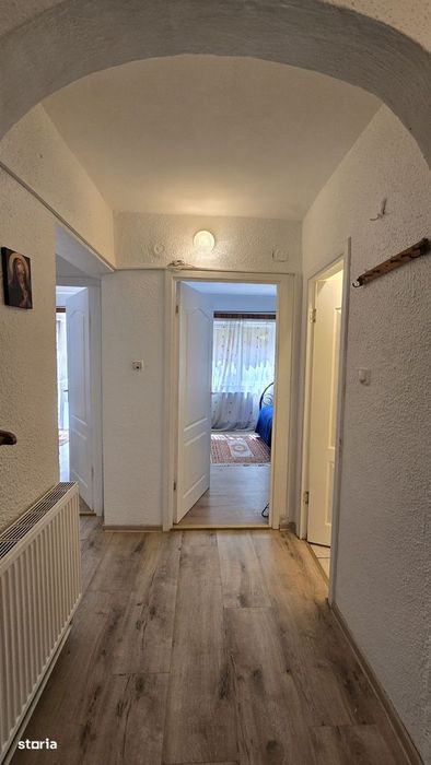 Apartament parter înalt