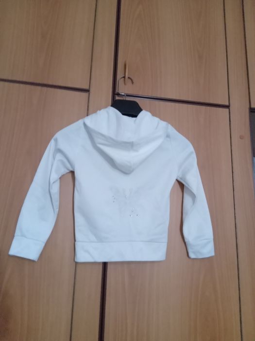 Кофточки  2 штуки  для  девочек.,ширина 33см.длина 43 см.