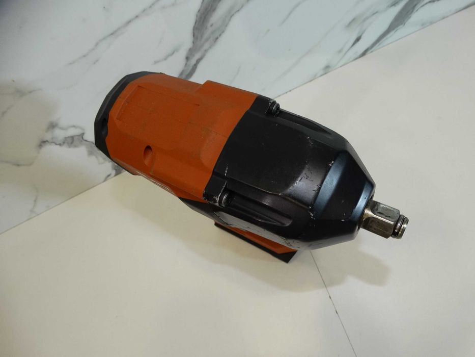 Hilti SIW 8 - 22 / Nuron - Мощен гайковерт 1000 Nm