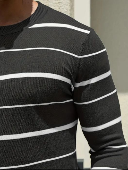 Модерен мъжки пуловер