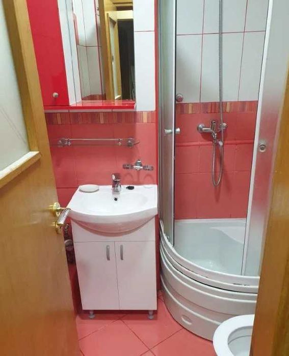 Дава се под наем Тристаен апартамент в Пловдив, Кършияка - 90 кв.м за 260.1 € - Снимка #2