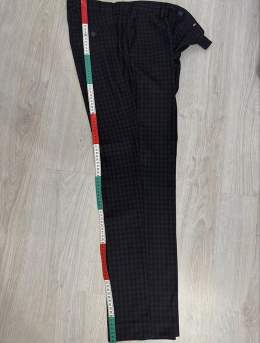 Costum barbatesc cu patratele