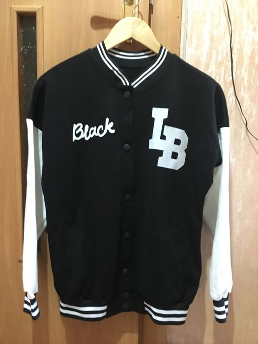 Бомбер трикотажный