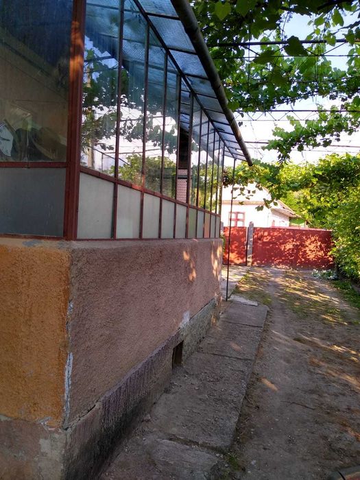 Vând teren intravilan cu casă și dependințe – Hetiur, Sighișoara