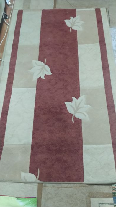 Ковер б/у (шерстяной) 5000 тг