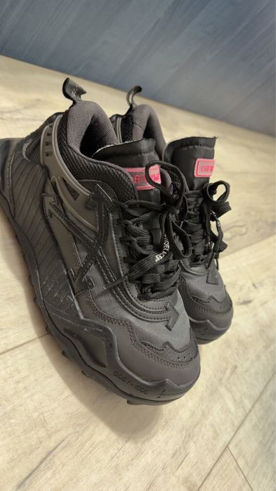 off white odsy 1000