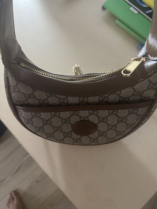 Geanta gucci……..