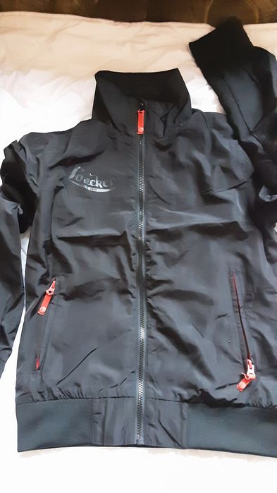 Geacă subțire neagră mărimea S Nou cu etichetă