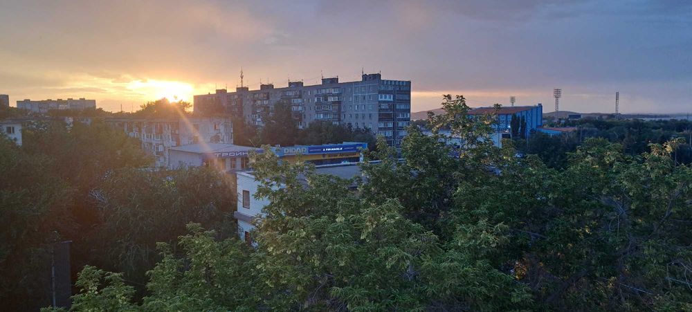 Продаю двух комнатную квартиру,