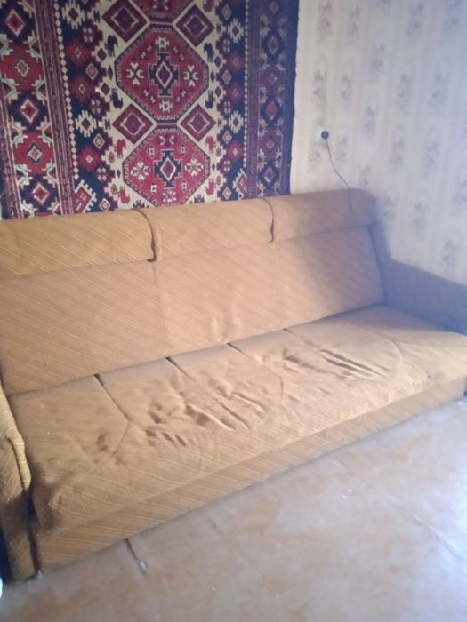 Мягкая мебель коричневая