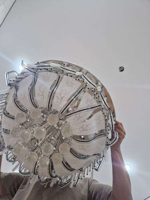 Люстра в гостинную