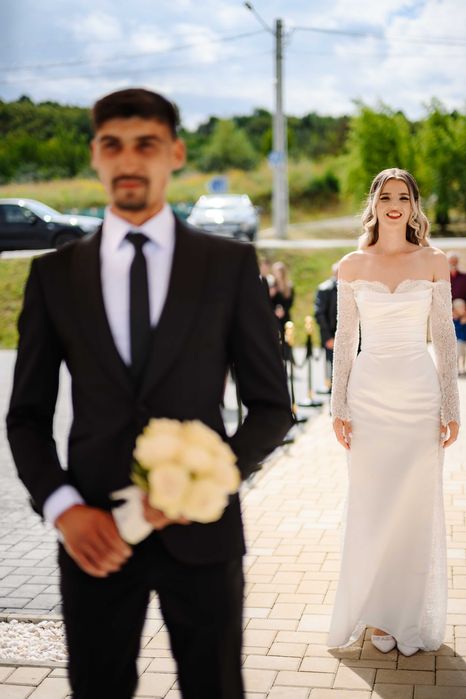 Vând rochie de mireasă