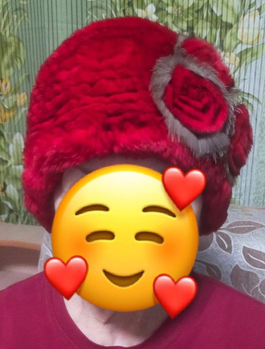 Продам женскую шапку