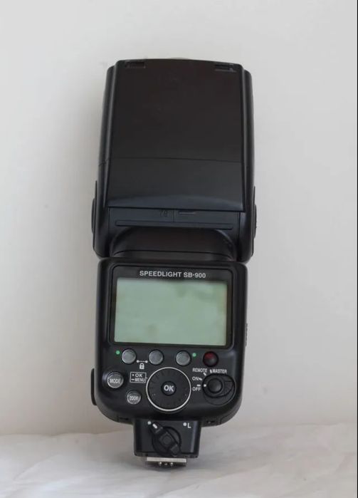 Продаю вспышку для Никон speedlight sb-900