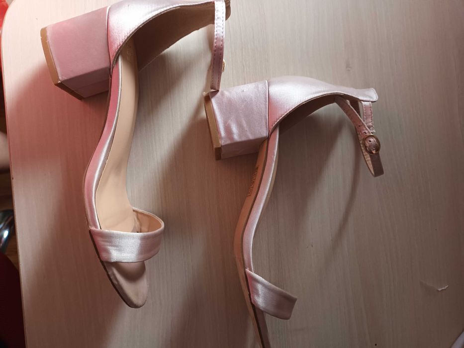 Официални обувки