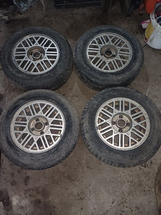 Диски 13 радиуса с резиной