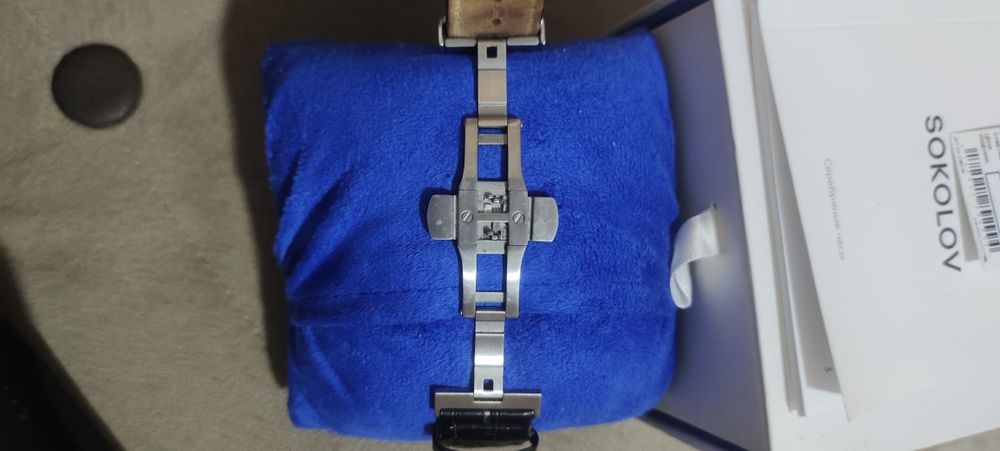 Серебряные часы с автозаводом