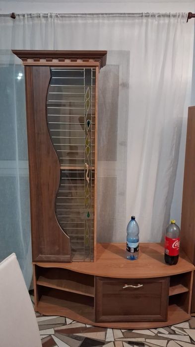 Mobilă de sufragerie