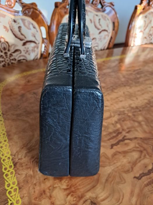 Сумка саквояж кожанная