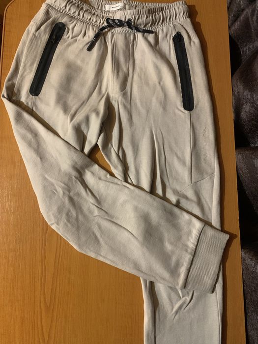 Pantaloni bej baieti reserved