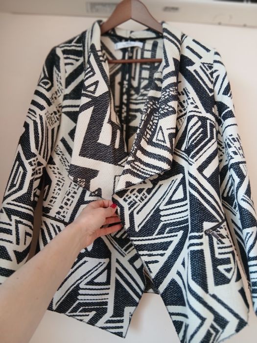 Jacheta grafica Mango