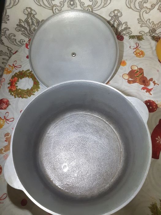 Продам казан вместимость 4литра