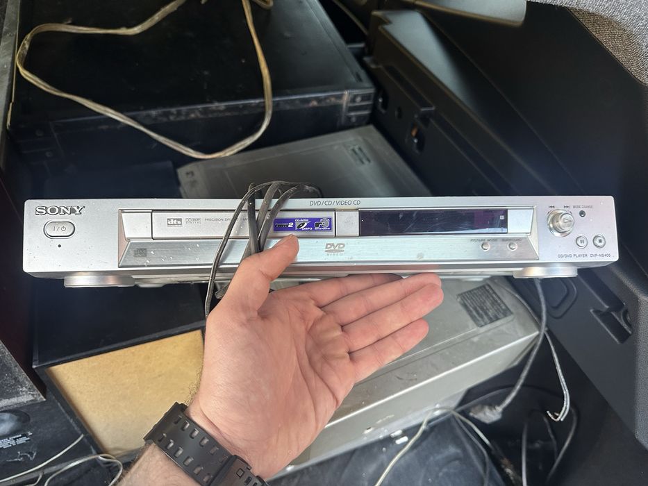 Sony усилвател ,сд плейър ,тонколони