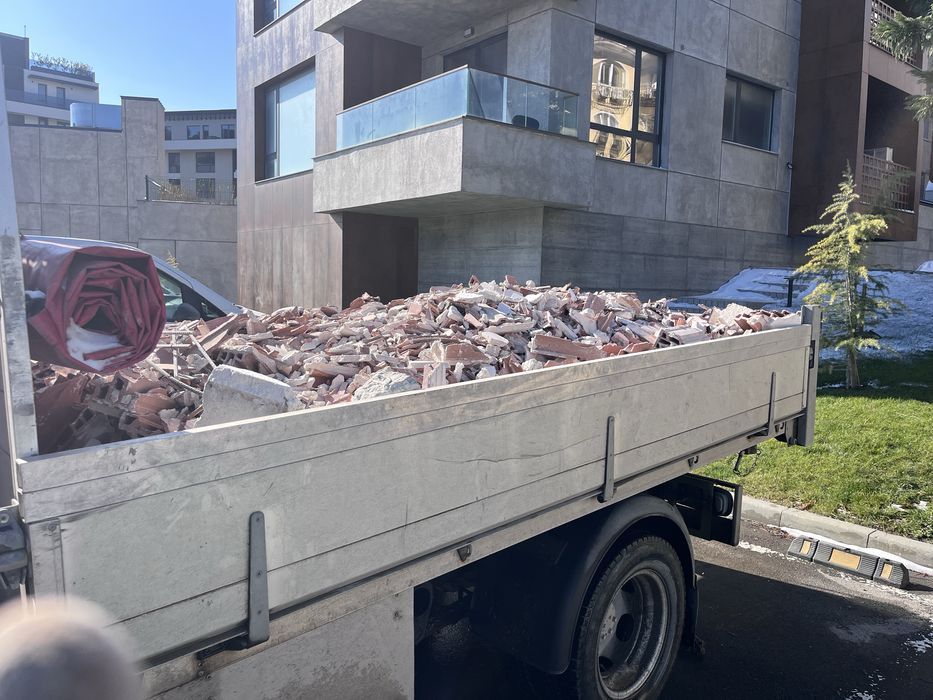 Извозване на строителни отпадъци