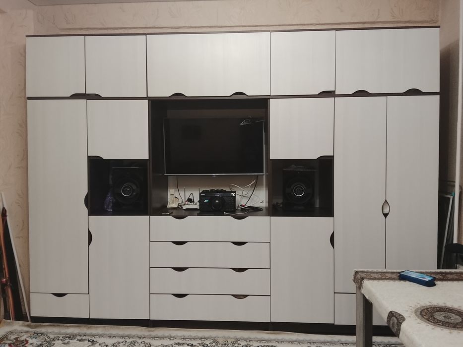 Стенка в зал, комнату