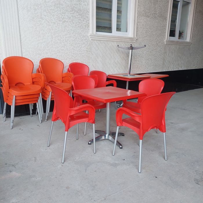 Стол стул сотилади