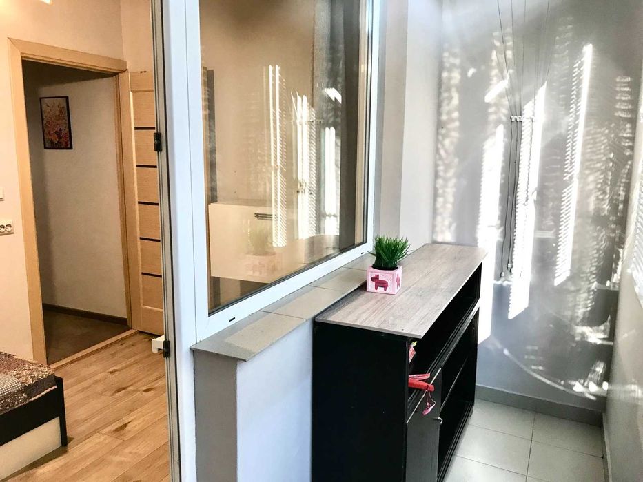 Двустаен имот в кв.Борово