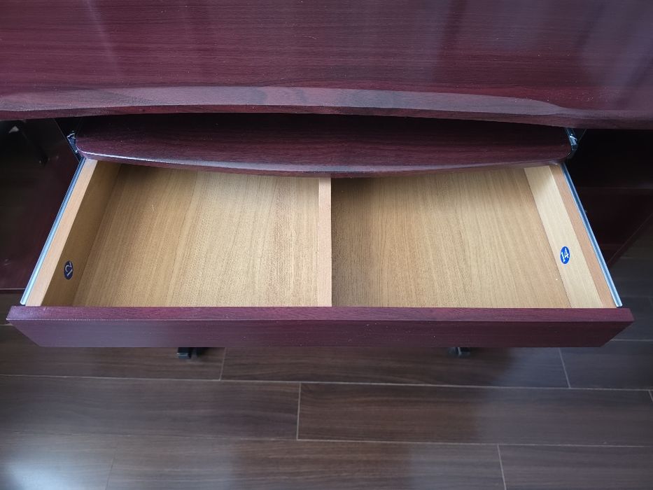 Стол компьютерный