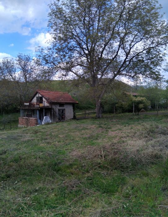 Продавапкъща в с.Ресилово общ.Сапарева баня