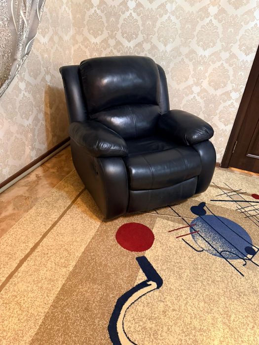 Кресла-релайнеры б/у
