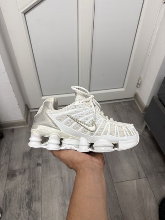 Nike Shox White