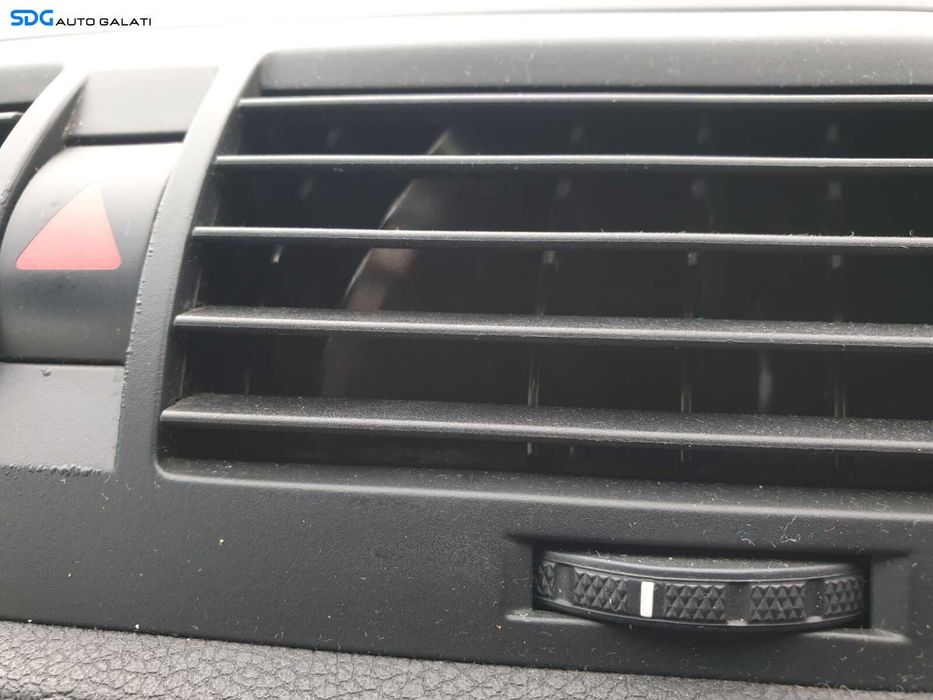 Gura Grila Aer Aerisire Ventilatie Bord Centrala Skoda Octavia 2 2004 - 2013 [C4109]